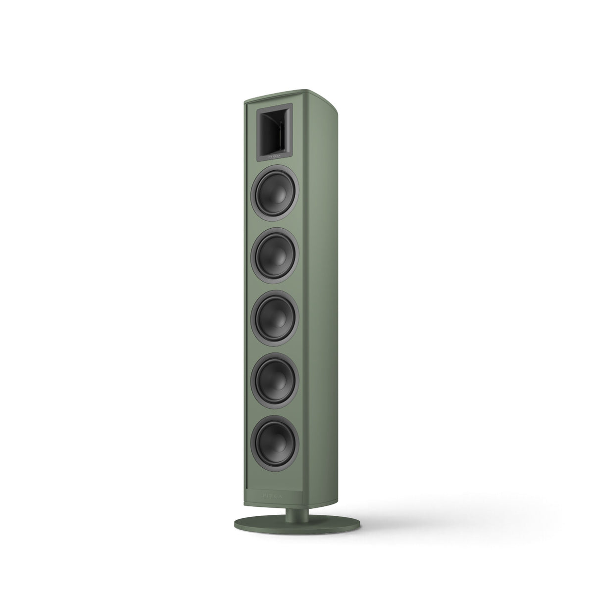 Piega Premium 801 Gen2 in Misty Green, von schräg vorn ohne Abdeckung auf rundem Standfuß