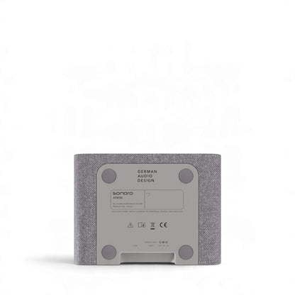 sonoro ATRON All-In-One-Gerät in hellgrau/silber unten Ansicht